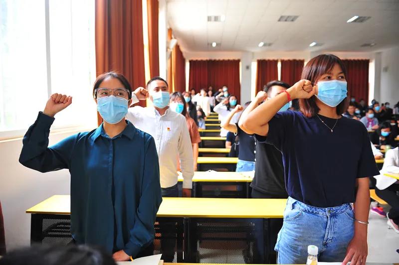 云南农业职业技术学院召开师德师风建设专题报告会